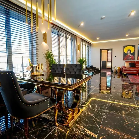 Golden Centrum Апартаменты Ольштын