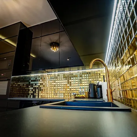 Golden Centrum Apartment *